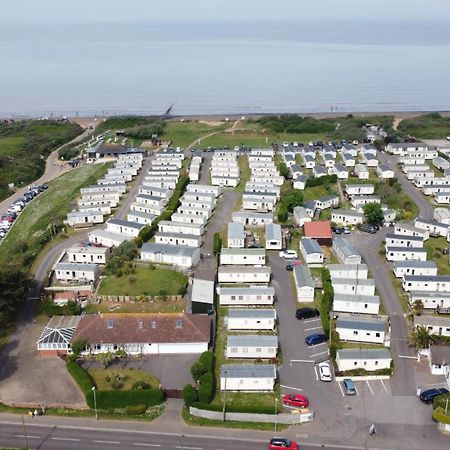 Beachside Holiday Park Брен Экстерьер фото